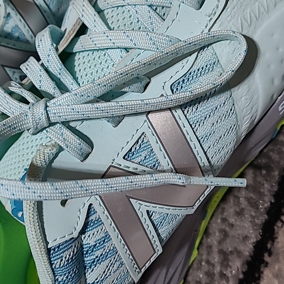 NEW BALANCE 690v2 SPEED RIDE ATHLETIC SHOES - Picture 2 of 13